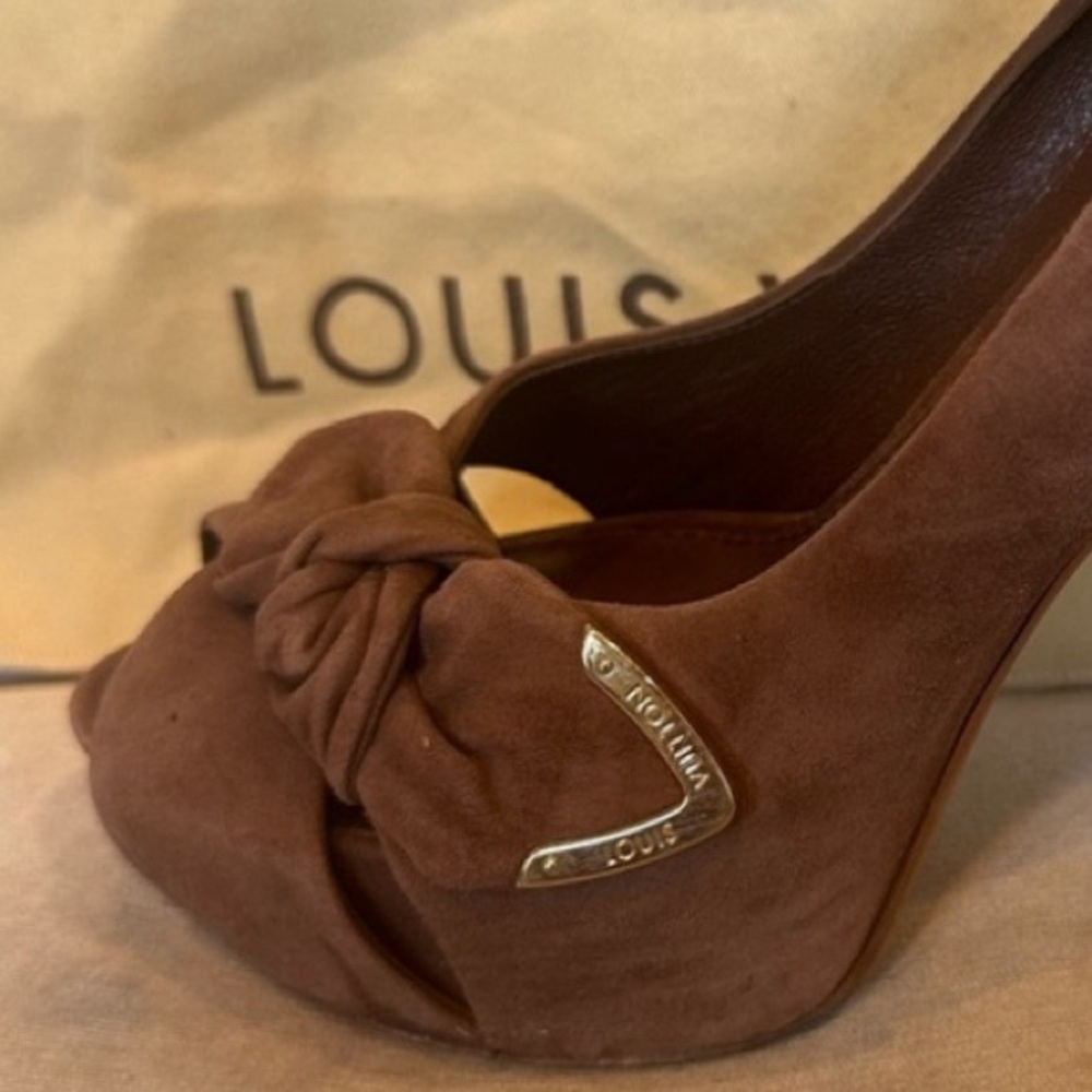 Louis Vuitton shoes - Picture 2 of 12